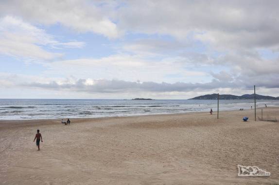 Praia do Siriú, em Garopaba, no litoral sul de Santa Catarina